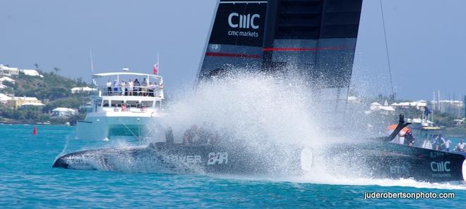 Day 4 – Race 3 - Land Rover BAR at the finish line - Louis Vuitton America's Cup ©  Jude Robertson http://juderobertsonphoto.wix.com/pix